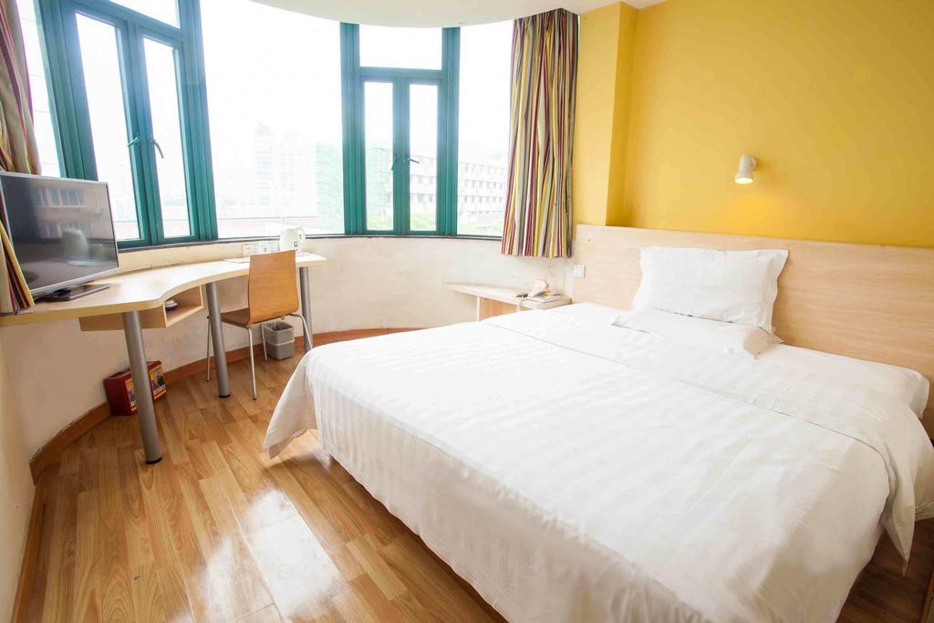 הואהי'אן 7Days Inn Huaian Chengde North Road Darunfa חדר תמונה
